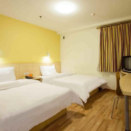 7Days Inn Guangzhou Southern Hospital Medical College Station Экстерьер фото