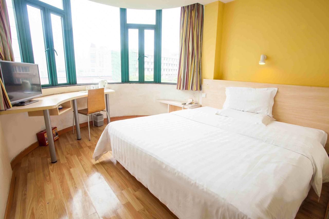 7Days Inn Guangzhou Southern Hospital Medical College Station Экстерьер фото
