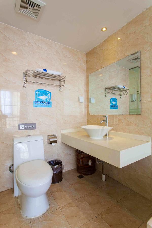 7Days Inn Guangzhou Southern Hospital Medical College Station Экстерьер фото