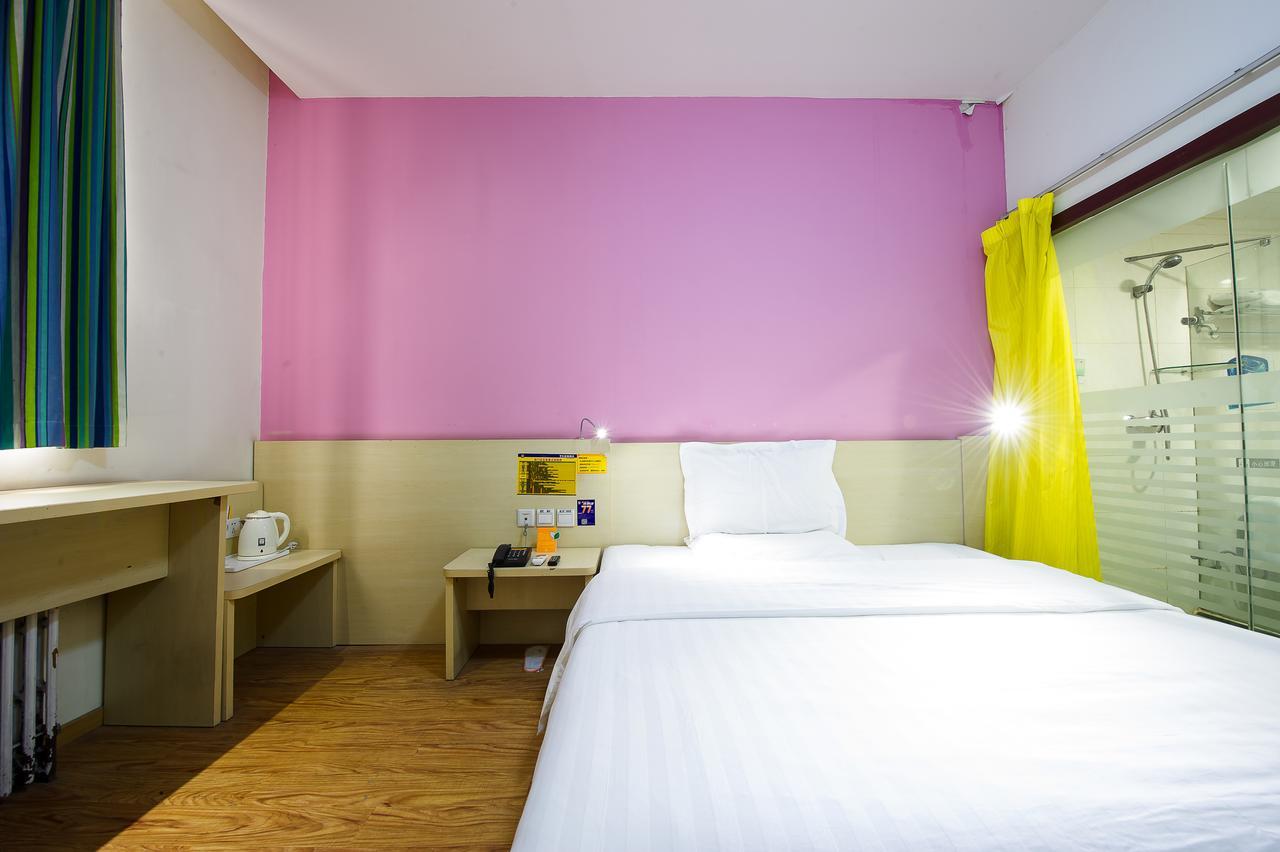 7Days Inn Guangzhou Southern Hospital Medical College Station Экстерьер фото