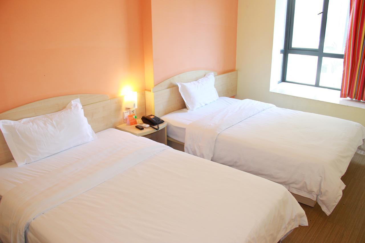 7Days Inn Guangzhou Southern Hospital Medical College Station Экстерьер фото