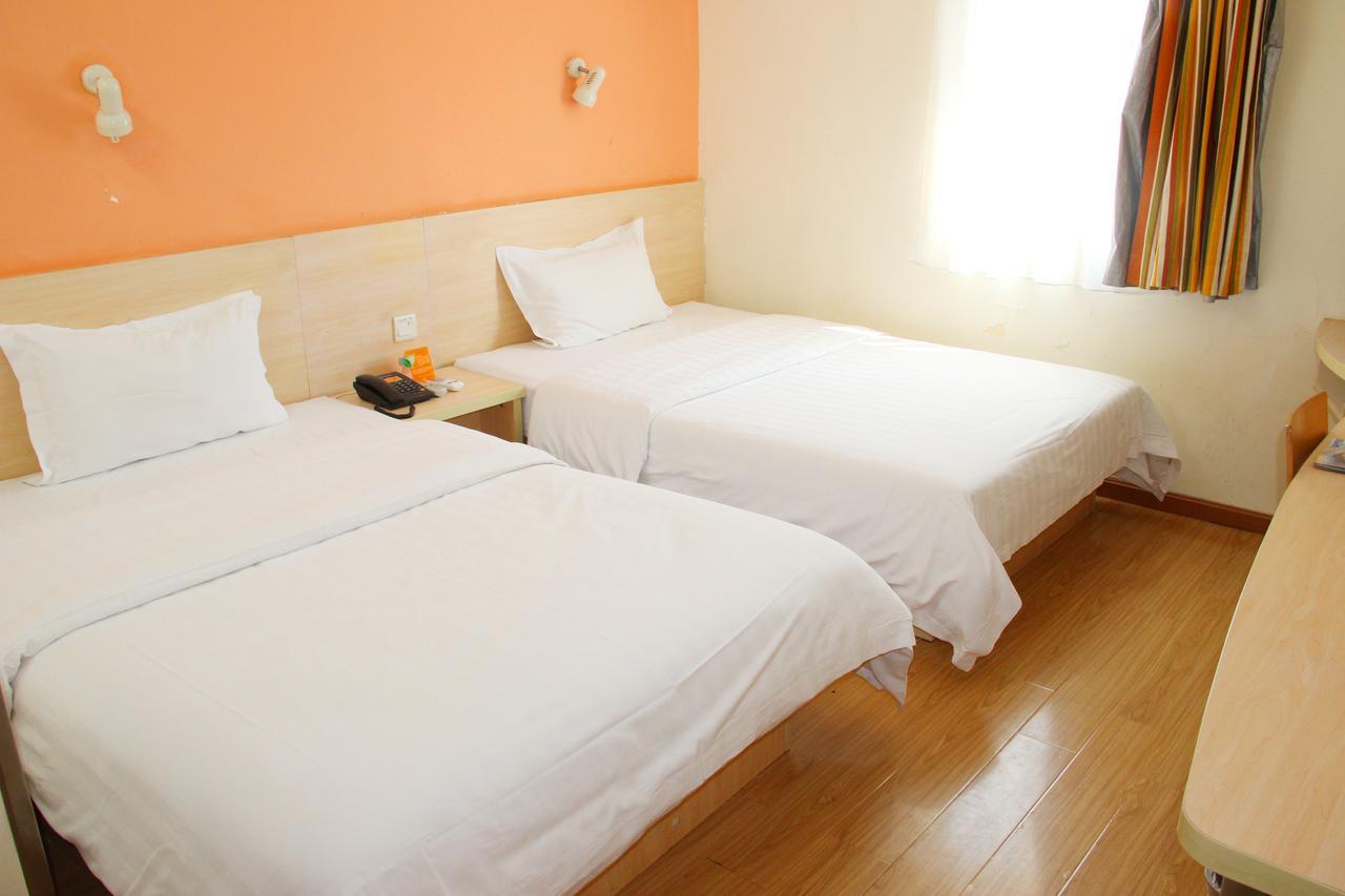 7Days Inn Guangzhou Southern Hospital Medical College Station Экстерьер фото