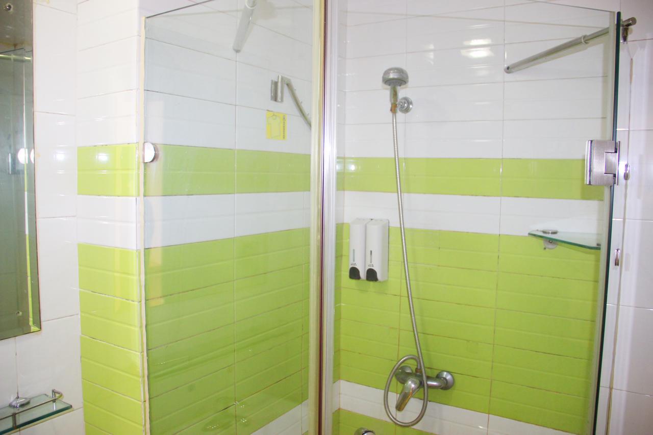 7Days Inn Guangzhou Southern Hospital Medical College Station Экстерьер фото