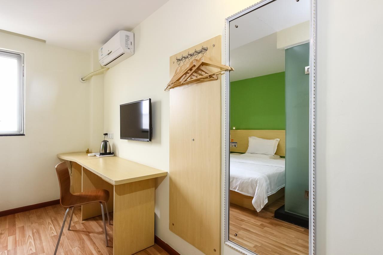 7Days Inn Guangzhou Southern Hospital Medical College Station Экстерьер фото