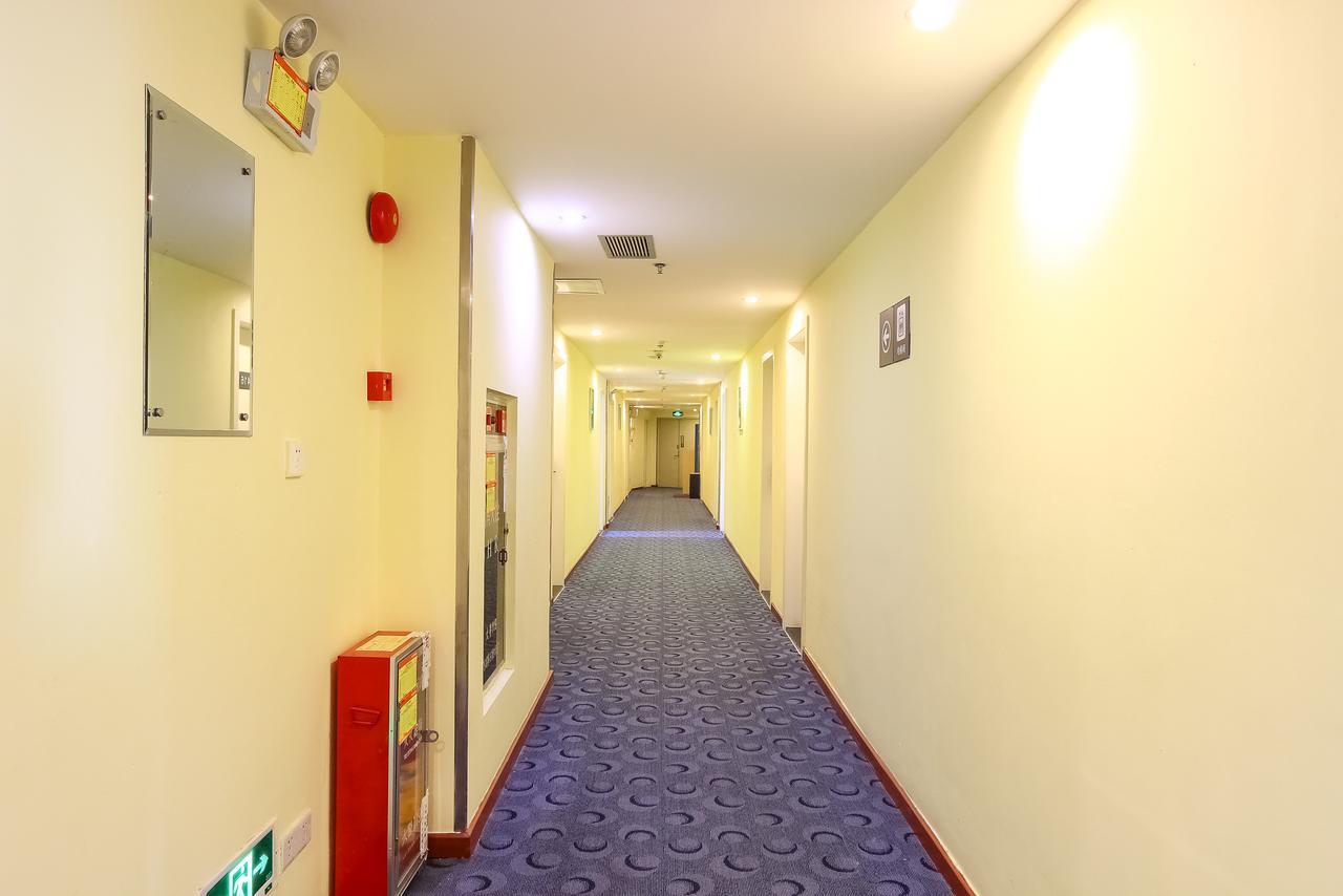7Days Inn Guangzhou Southern Hospital Medical College Station Экстерьер фото